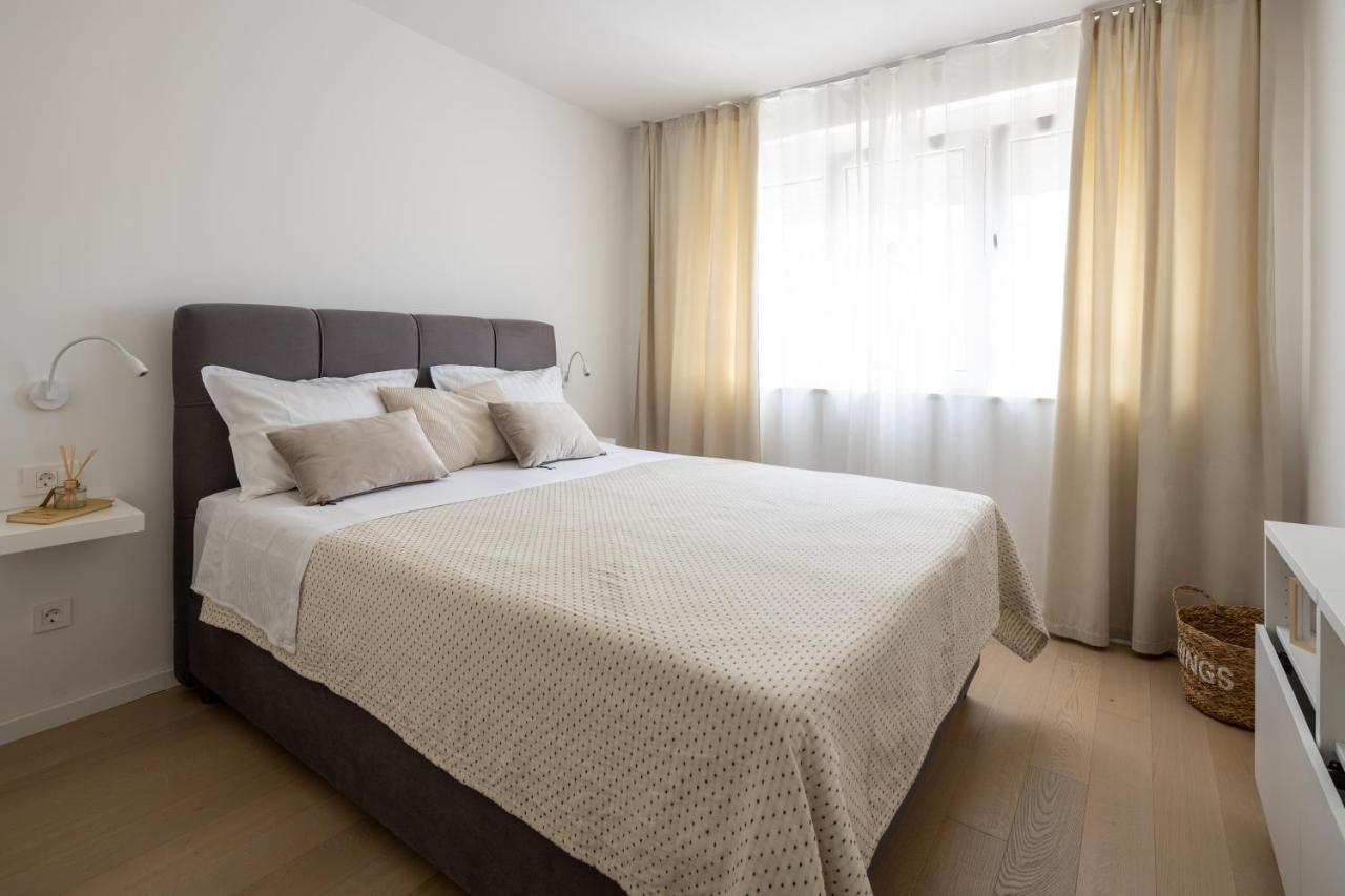Apartment Nova 4* ดูกีรัท ภายนอก รูปภาพ